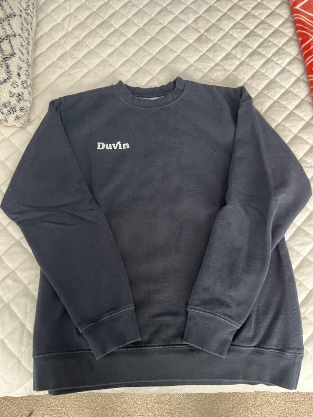 Duvin Beachwear Black Crewneck Sweater - Men's Classic Pullover